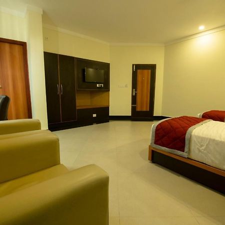 Comfy Luxury Hotel Bangalore Dış mekan fotoğraf