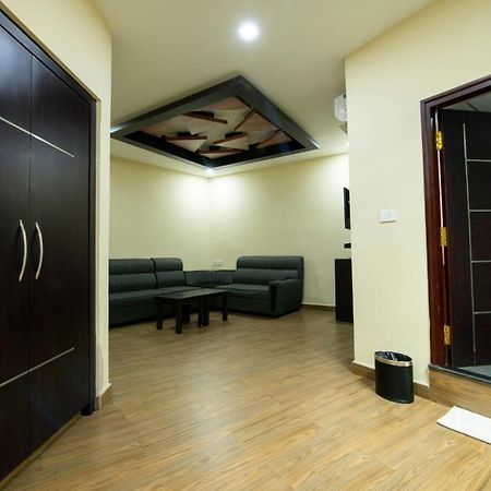 Comfy Luxury Hotel Bangalore Dış mekan fotoğraf