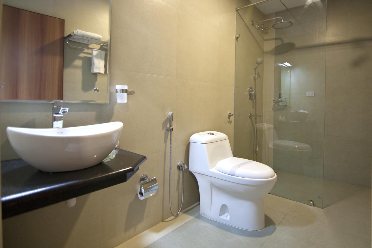 Comfy Luxury Hotel Bangalore Dış mekan fotoğraf