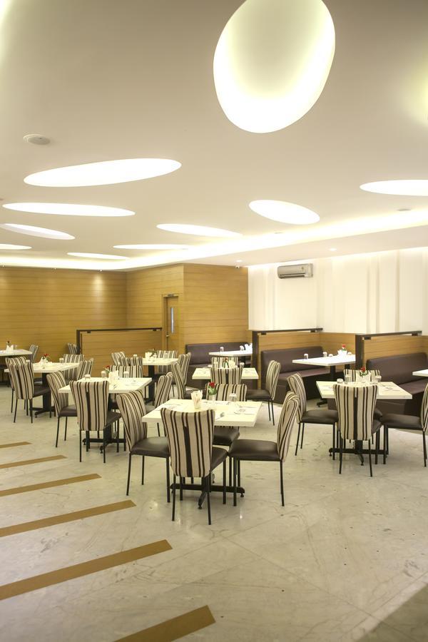 Comfy Luxury Hotel Bangalore Dış mekan fotoğraf