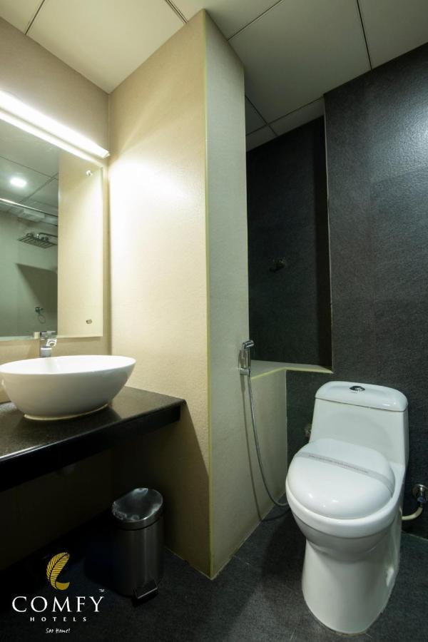 Comfy Luxury Hotel Bangalore Dış mekan fotoğraf